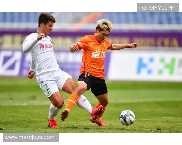 武汉足球队的奋斗历程与荣耀时刻全景纪实 武汉足球队的奋斗历程与荣耀时刻全景纪实