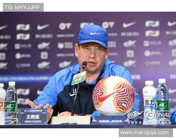 成都足球队在世界杯预选赛中以68分高居榜首展现强劲实力 成都足球队在世界杯预选赛中以68分高居榜首展现强劲实力