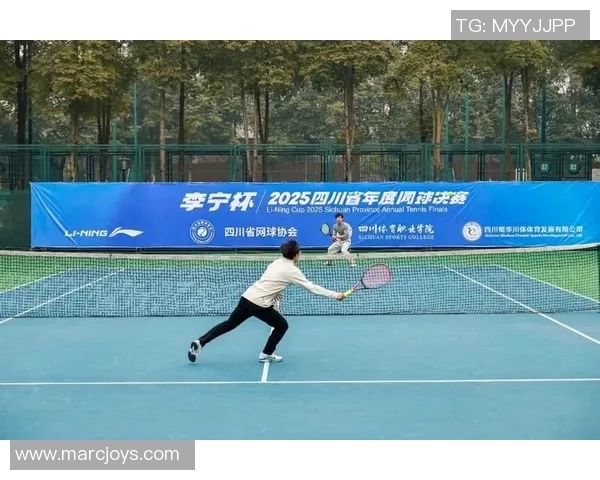 成都网球队迎来力量变革引发热议推动网球运动新发展 成都网球队迎来力量变革引发热议推动网球运动新发展